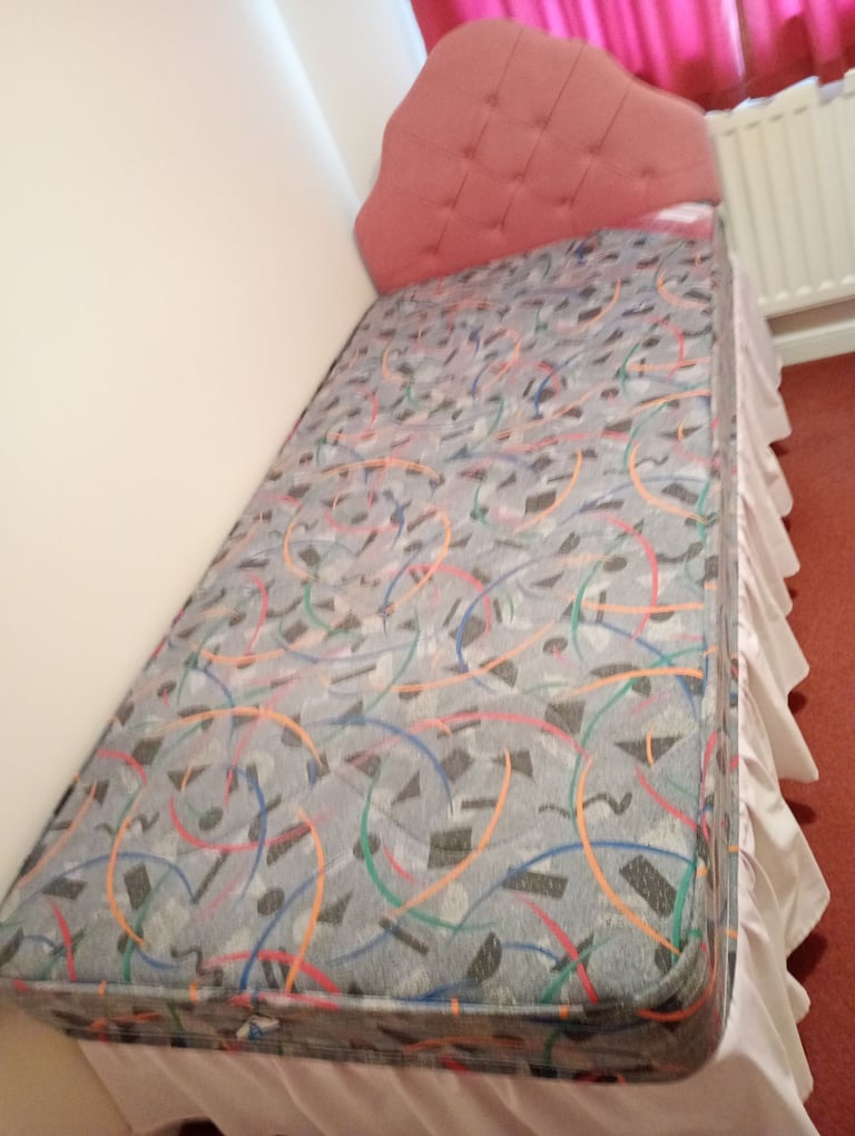 Single bed with mattress (unused)