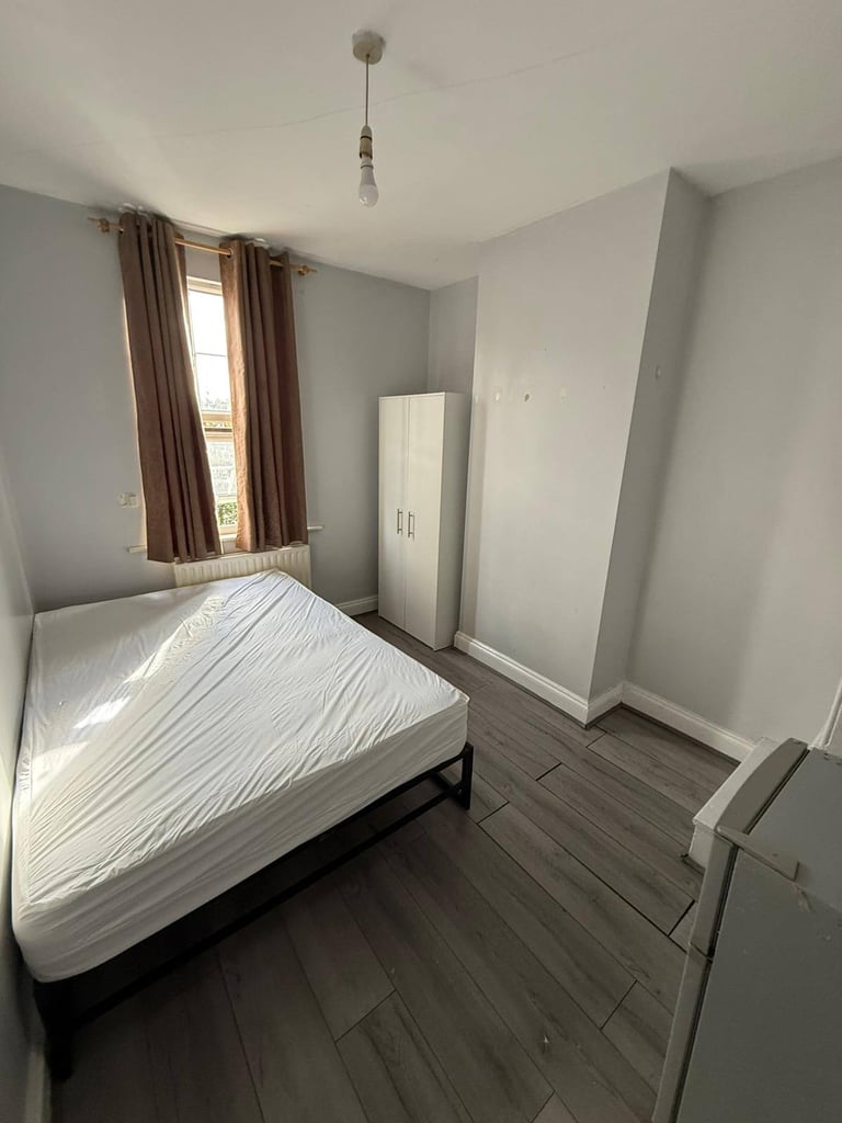 image for 🌸Lovely Double Room (Single Occupancy) | Great Location | Affordable Rent!