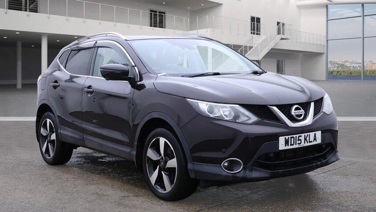 image for 2015 Nissan Qashqai 1.6 dCi n-tec+ SUV 5dr Diesel XTRON 2WD Euro 6 (s/s) (130 ps) HATCHBACK Diese...
