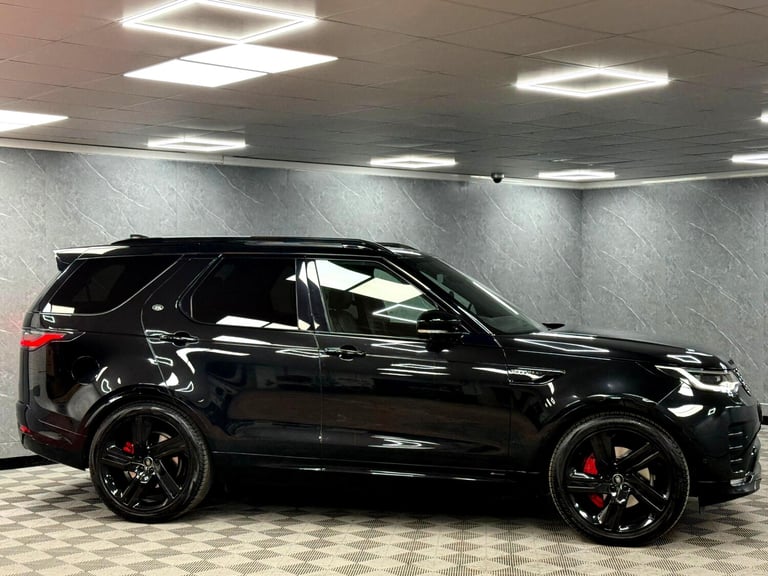 2021 Land Rover Discovery 3.0 D250 R-Dynamic S 5dr Auto TOWING PACK | HUGE SPEC ESTATE Diesel Sem...