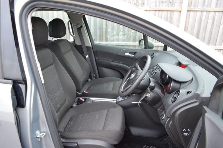 2010 Vauxhall Meriva 1.7 CDTi 16V Exclusiv 5dr Auto MPV DIESEL Automatic