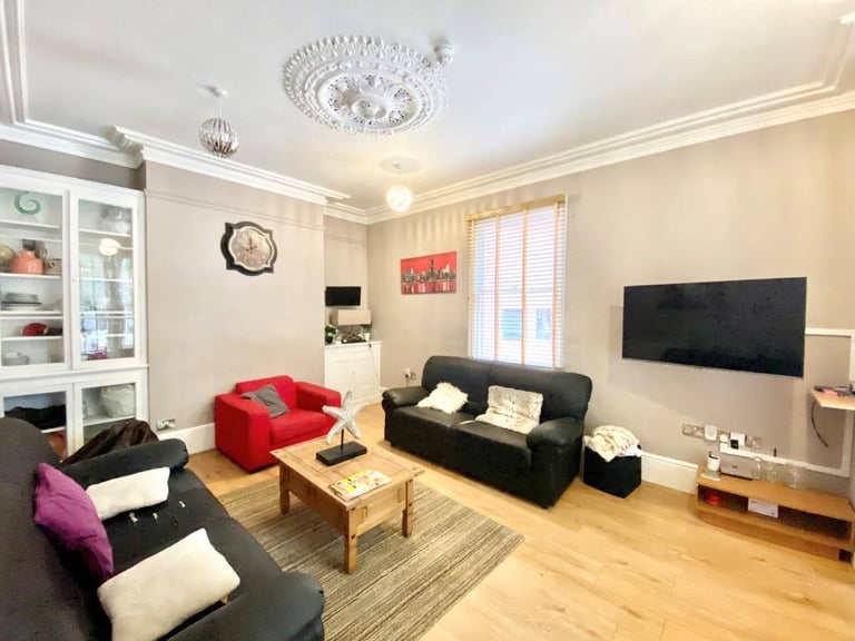 🏡 LUXURY 9 Bed House 🔥 Lincoln City Centre Location 🔥 Accredited 🏡