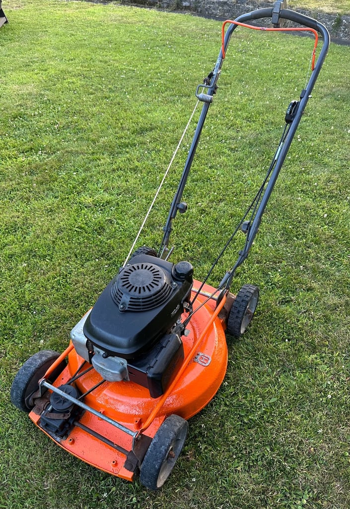 image for Honda commercial grade mulcher lawnmower Husqvarna 21” Selfdrive alloy recycler mower fully serviced