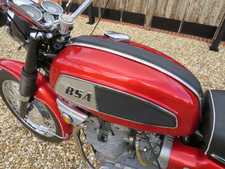 2015 BSA A75R ROCKET 3 MK1 PETROL Manual