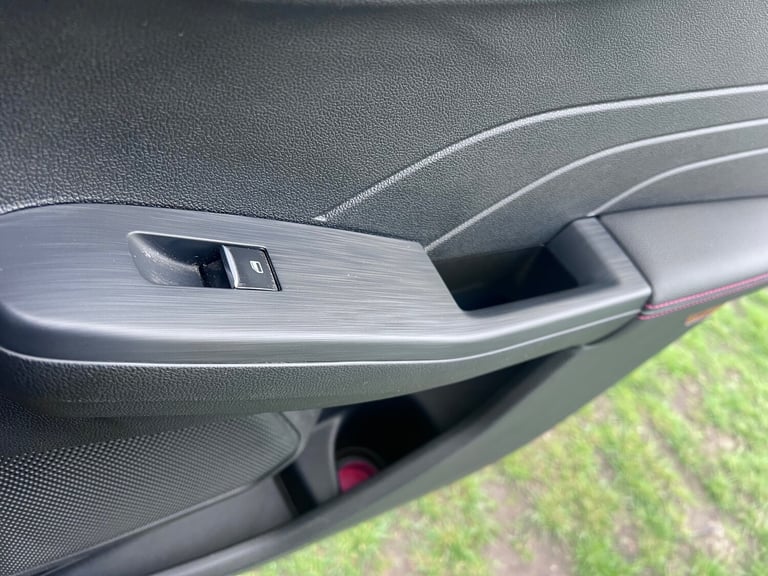 2023 Ford Kuga 2.5 EcoBoost Duratec 14.4kWh ST-Line X SUV 5dr Petrol Plug-in