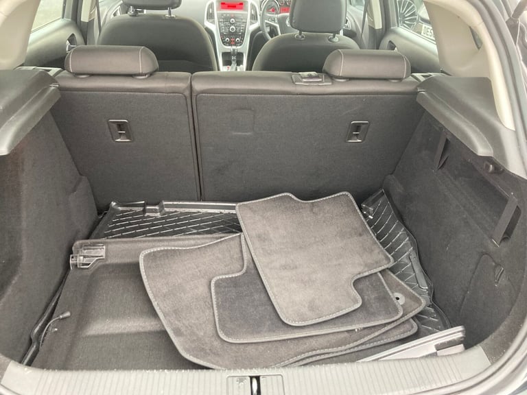 2014 Vauxhall Astra 1.6i 16V SRi 5dr Auto HATCHBACK PETROL Automatic