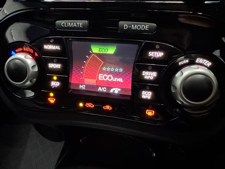 2016 Nissan Juke 1.6 Tekna 5dr Xtronic HATCHBACK PETROL Automatic