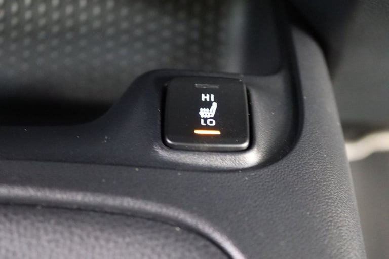 2020 Toyota Corolla 2.0 VVT-h Design Hatchback 5dr Petrol Hybrid CVT Euro 6 (s/s) (184 ps) Hatchb...