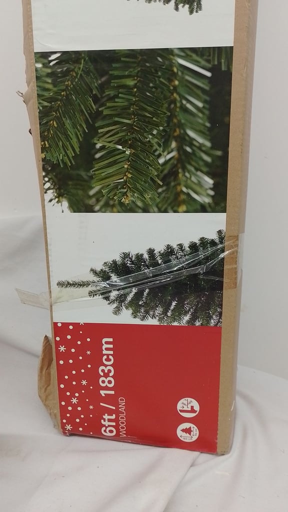 Artificial Christmas tree 6ft 