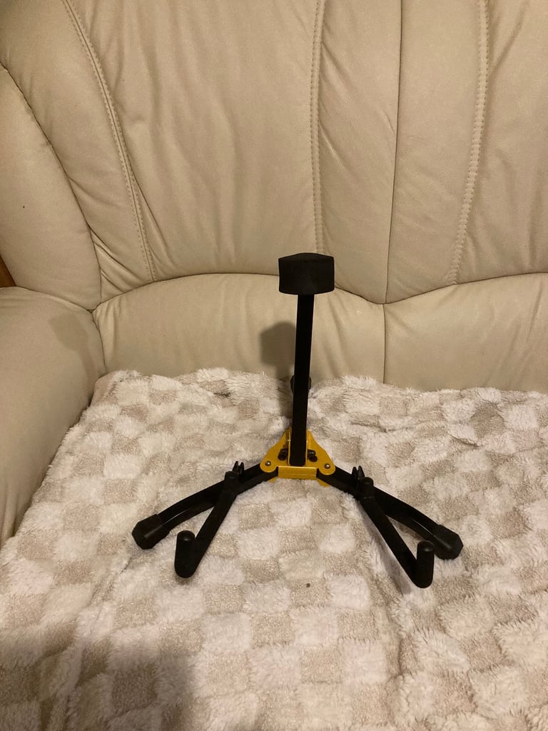 image for @@  HERCULES ACOUSTIC GUITAR STAND & KEYBOARD STAND .. BOTH IN V.G.C.  @@