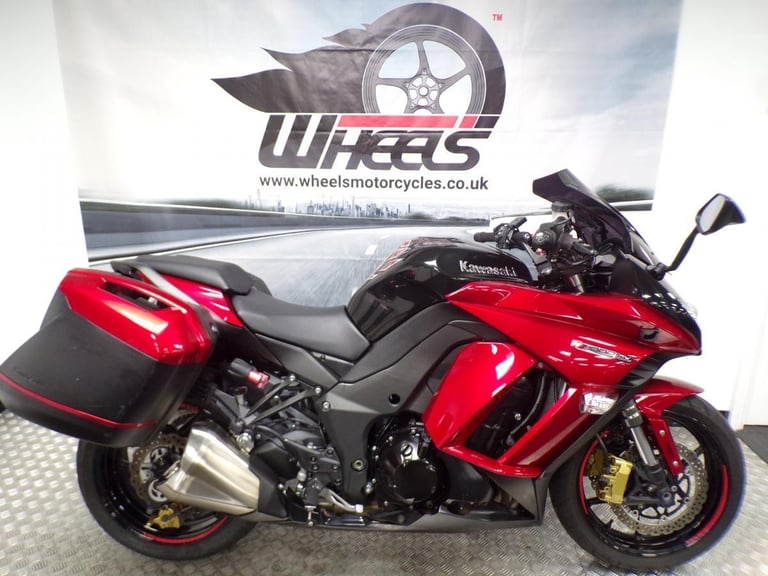 2015 KAWASAKI Z1000SX TOURER WITH PANNIERS