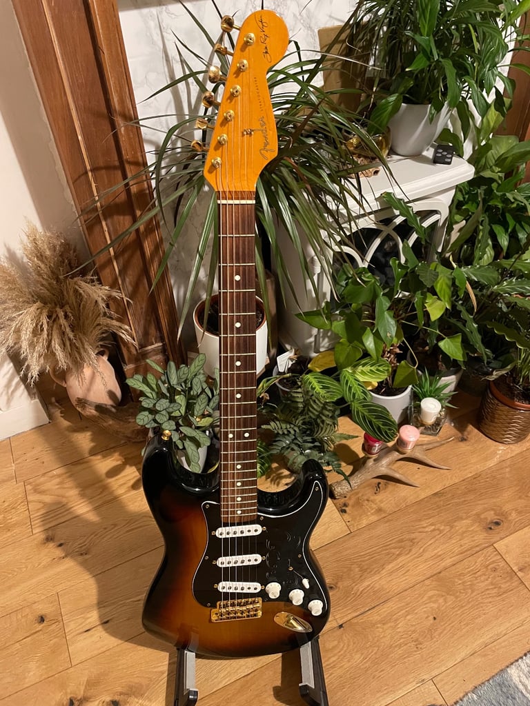 Fender Stratocaster Stevie Ray Vaughan Signature (1998)