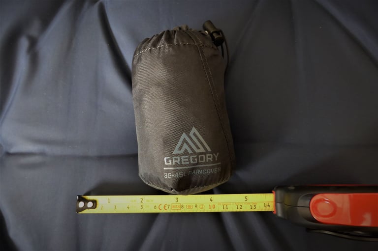  Gregory Pro 35-40L (Large) Raincover Never Used.