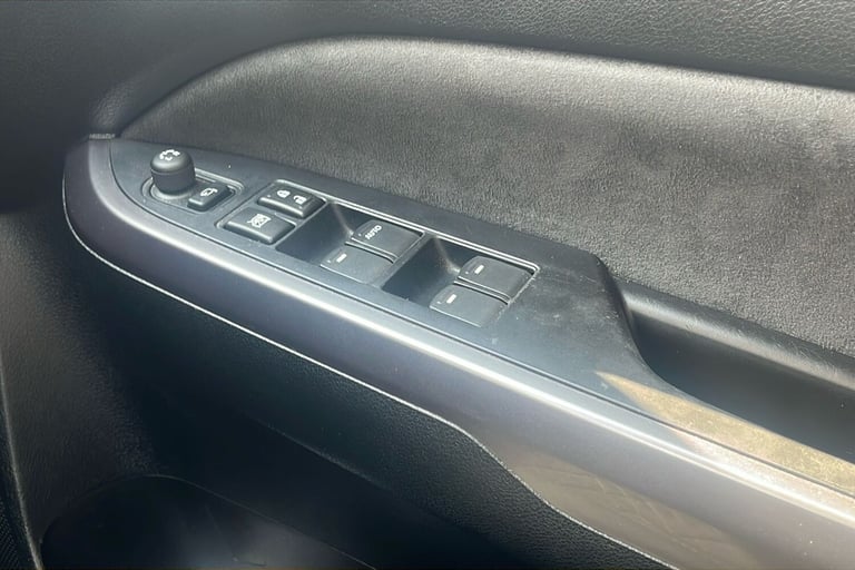  Suzuki Vitara 1.4 Boosterjet Mhev Sz5 Suv 5dr Petrol Hybrid Manual Allgrip