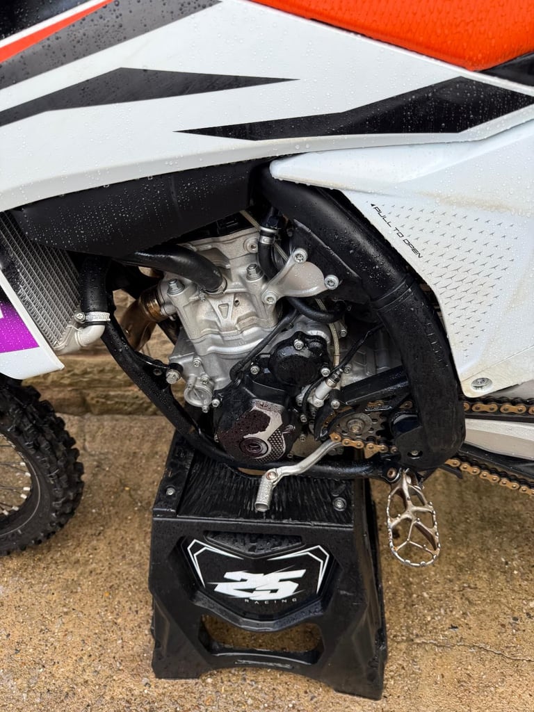 KTM 250 SXF 2024 MODEL 