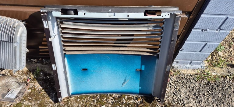 TRUMA TRUMATIC S3002P ULTRAHEAT gas and electric space heater for camper caravan motorhome.