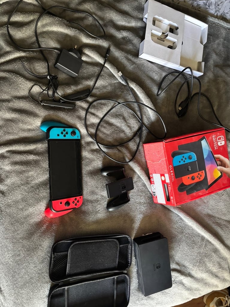 Nintendo switch ( oled model ) 