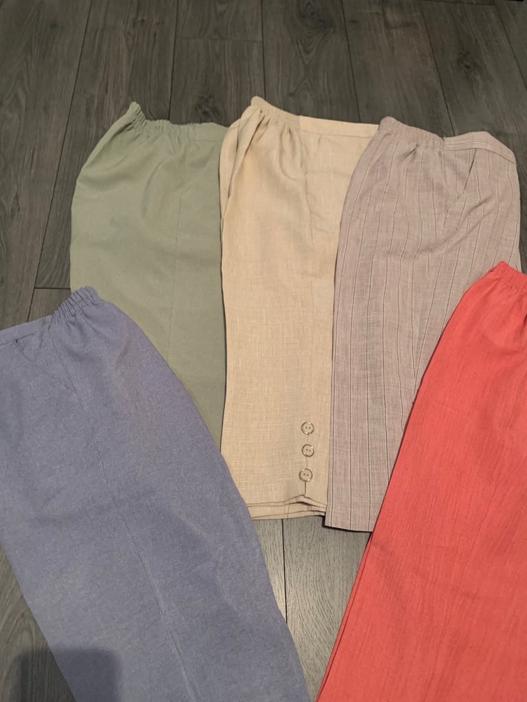 Ladies cropped pants bundle size 14-16