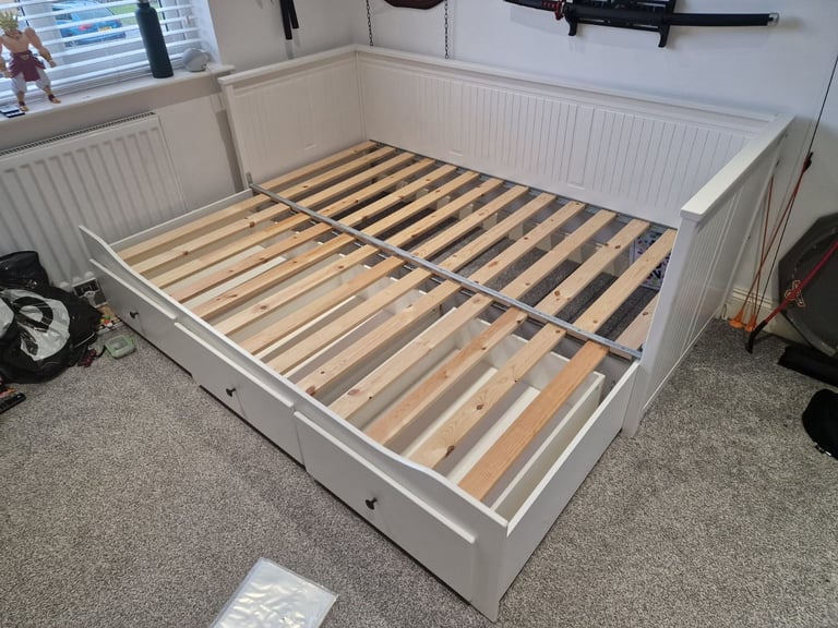 HEMNES IKIA single to double bed with 3 storage drawers & 2 mattresses