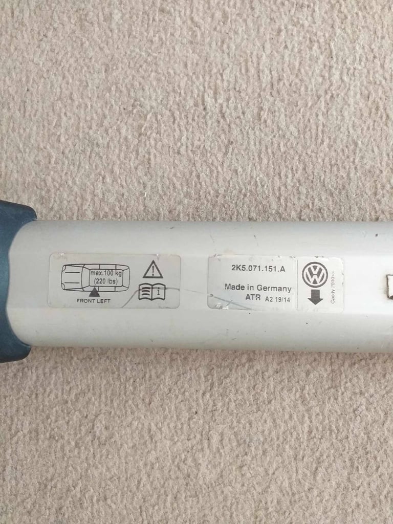 VW Caddy Roof Rack ORiginal VW  Genuine used part  For the VW Caddy from 2011 to 2015 with the keys