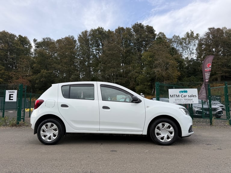 2017 Dacia Sandero 1.2 16V Ambiance 5dr HATCHBACK Petrol Manual