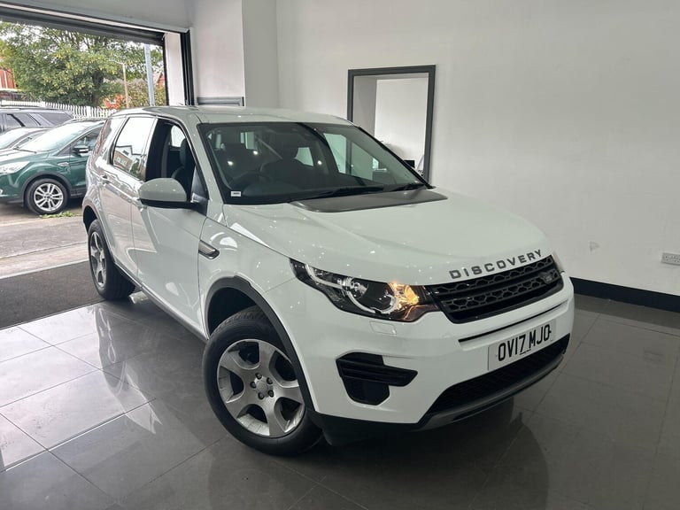 image for 2017 Land Rover Discovery Sport 2.0 TD4 SE 4WD Euro 6 (s/s) 5dr (5 Seat) ESTATE Diesel Manual