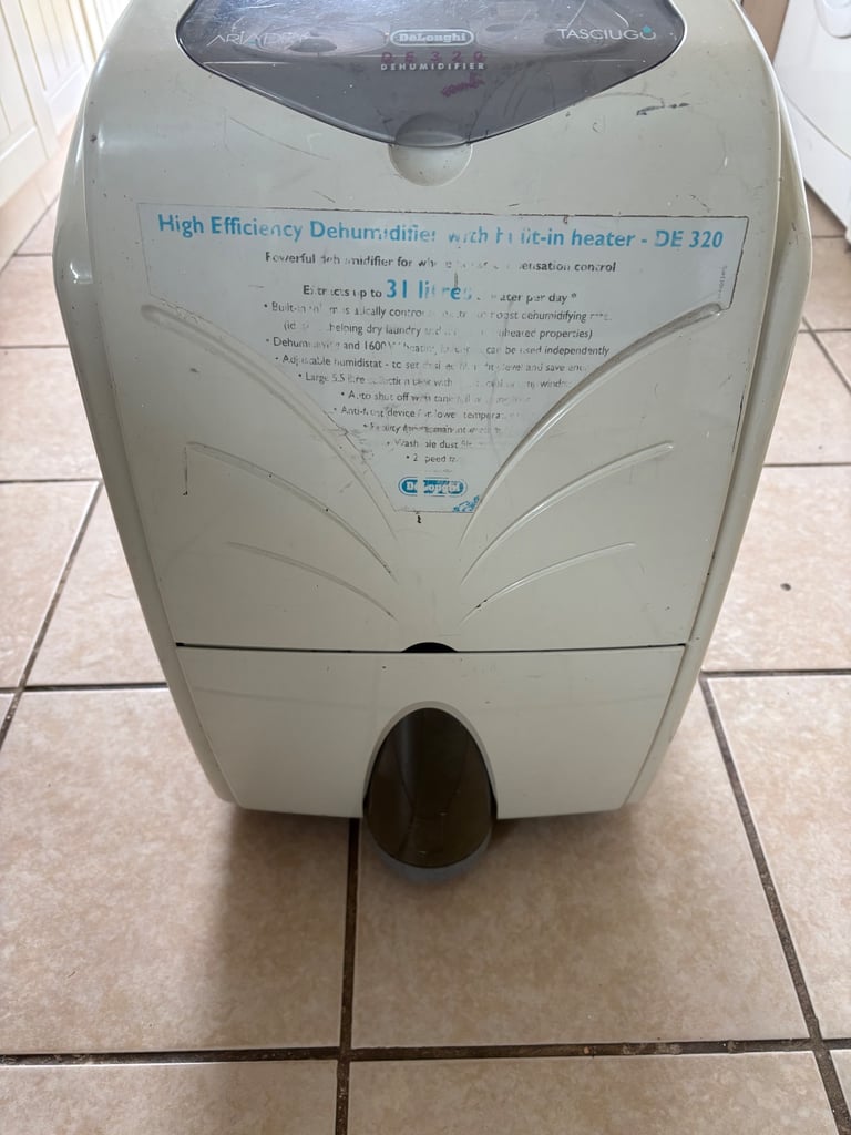 image for  Delonghi Dehumidifier Model No DE 320 Air dry Tasciugo Extracts up 31L/day
