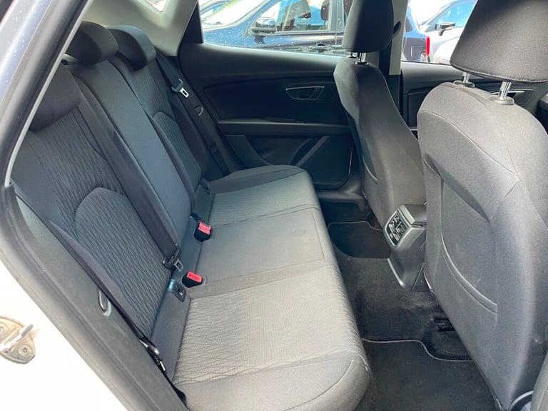 2014 SEAT Leon 1.6 TDI CR SE Hatchback 5dr Diesel Manual Euro 5 (s/s) (105 ps) Hatchback Diesel M...