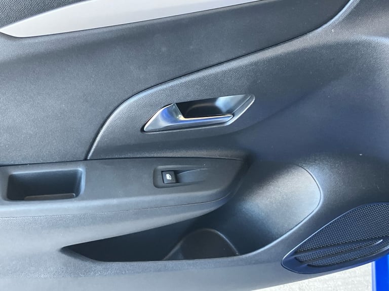 2024 Vauxhall Corsa 100kW Design 50kWh 5dr Auto Hatchback Electric Automatic