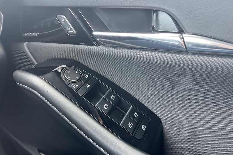 2024 Mazda CX-30 103570 Hatchback Petrol Manual