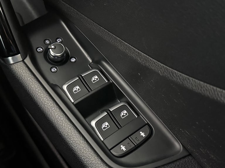 2020 Audi Q2 30 TFSI Black Edition 5dr ESTATE PETROL Manual