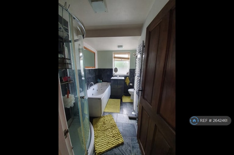image for 4 bedroom house in Ashington Grove, Coventry, CV3 (4 bed) (#2642461)