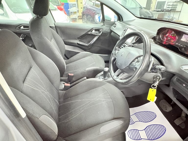 2013 Peugeot 208 1.4 e-HDi Active 5dr EGC HATCHBACK Diesel Automatic