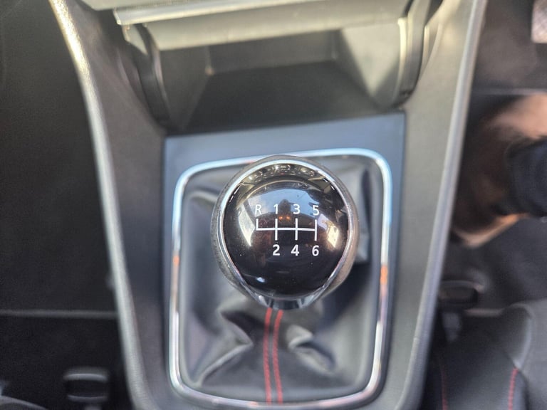 2013 SEAT Leon 2.0 TDI FR 3dr [Technology Pack] HATCHBACK DIESEL Manual