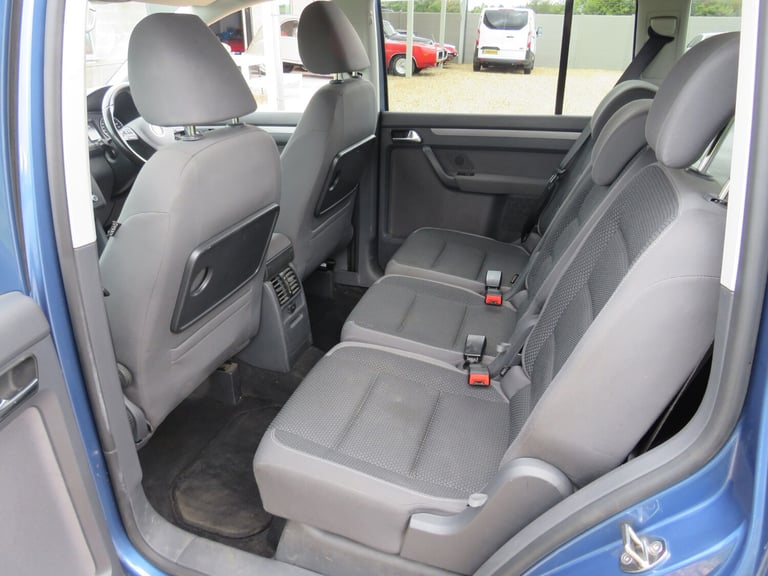 2011 Volkswagen Touran 1.6 TDI 105 SE 7 SEATER MPV Diesel Manual