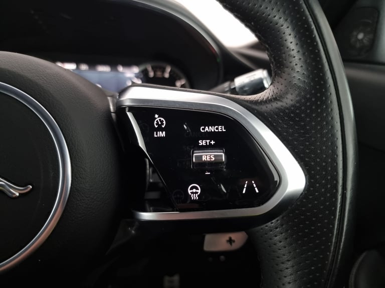 2021 Jaguar E-Pace 1.5 P300e 12.17kWh R-Dynamic S SUV 5dr Petrol Plug-in Hybrid Auto AWD Euro  Su...