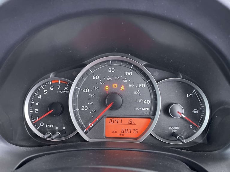 2012 Toyota Yaris 1.3 Yaris SR VVT-i 5dr Hatchback Petrol Manual