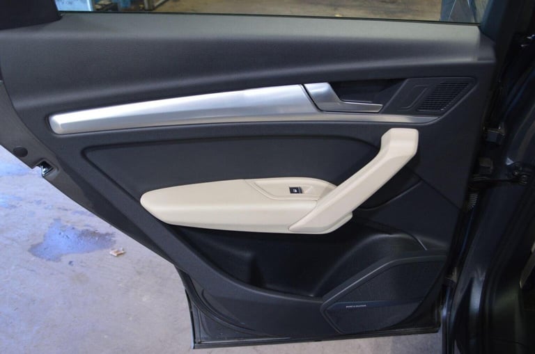 AUDI Q5 2.0 TDI 40 Sport S Tronic quattro Euro 6 (s/s) 5dr 2019