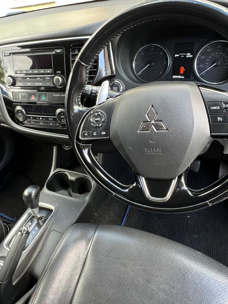 Mitsubishi Outlander 2016 (16) - 2.2 DI-D GX3 5dr Diesel Auto 4WD(Euro 6)*7 SEAT*