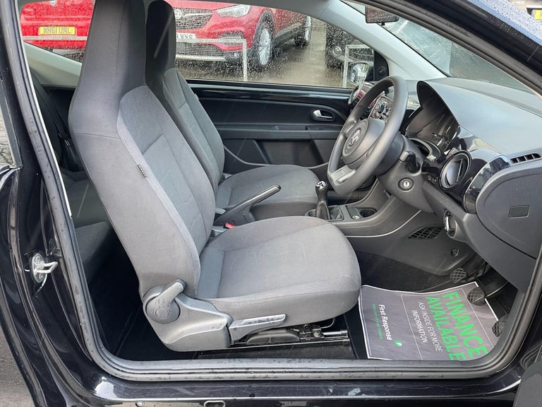 2014 Volkswagen up! 1.0 Move up! Euro 5 3dr HATCHBACK Petrol Manual