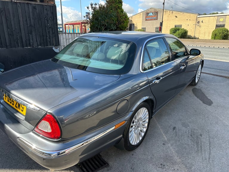 2006 Jaguar XJ XJ 2.7 TDVi Sovereign 4dr Auto SALOON Diesel Automatic