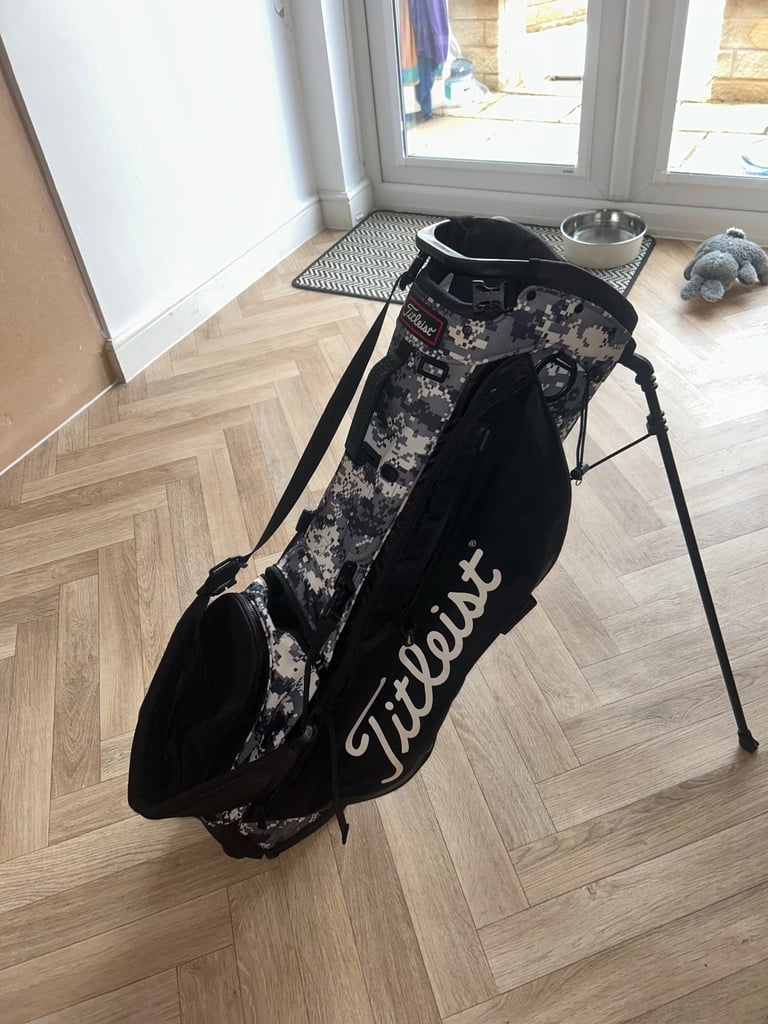 Titleist Camo Collection Players 4 Plus Stand Bag