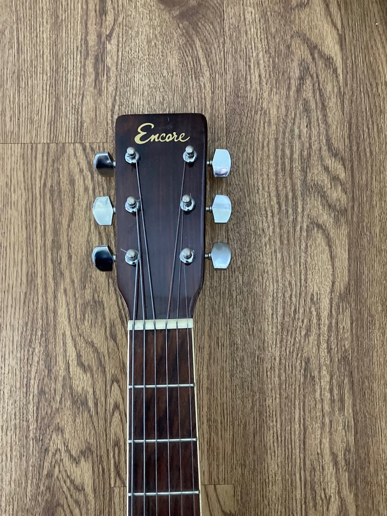 Acoustic guitar 