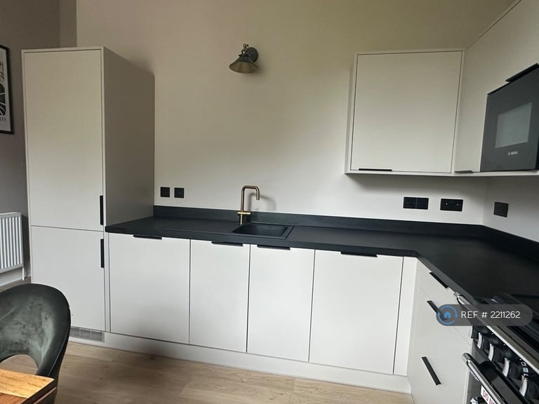 3 bedroom flat in Panmure Terrace, Dundee, DD3 (3 bed) (#2211262)
