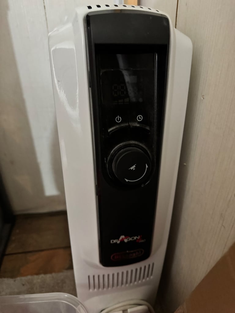 Digital oil filled radiator with 2.5kW power