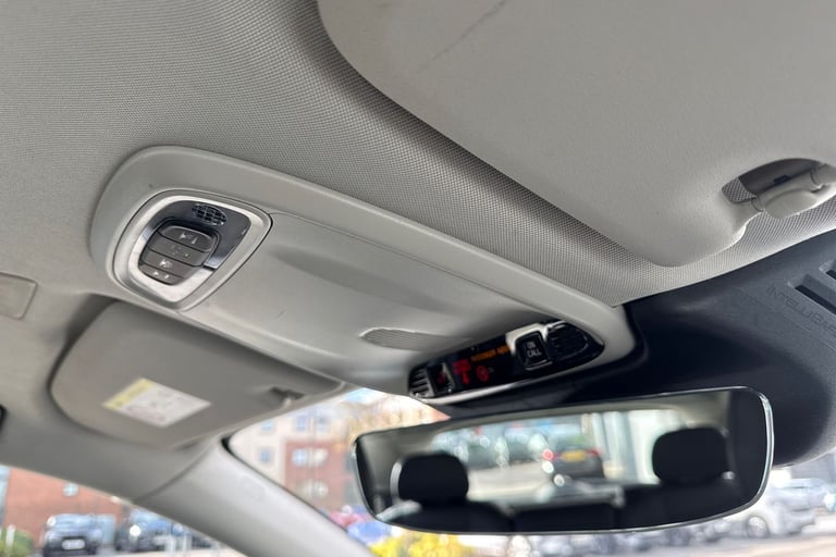 2019 Volvo XC60 2.0 B4 MHEV Momentum Auto AWD Euro 6 (s/s) 5dr SUV DIESEL Automatic