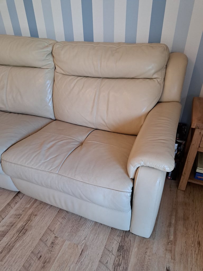 Ex DFS Sofas, 3 & 2 seaters