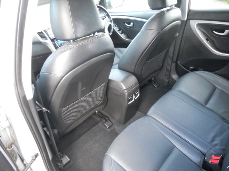 2016 Hyundai i30 1.6 Premium 5dr HATCHBACK Petrol Manual