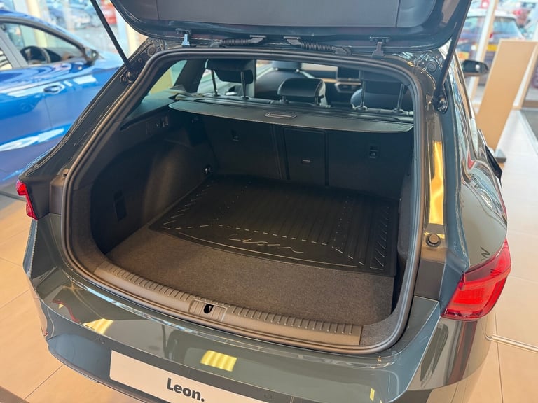 2025 SEAT Leon 1.5 e-Hybrid FR Sport 5dr DSG [DAP] Estate Petrol Parallel PHEV Automatic