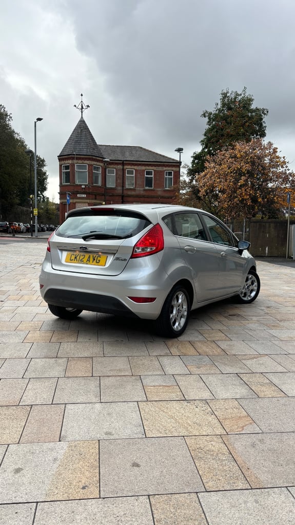 Ford, FIESTA, Hatchback, 2012, Manual, 1242 (cc), 5 doors